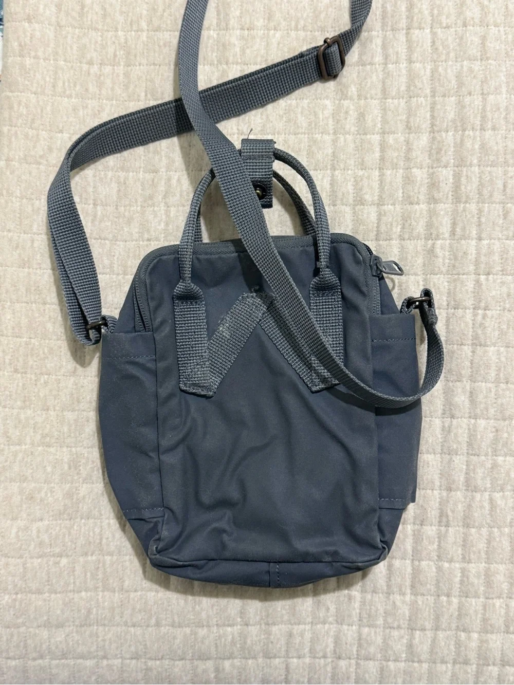 Fjallraven Kanken Sling Bag in Graphite